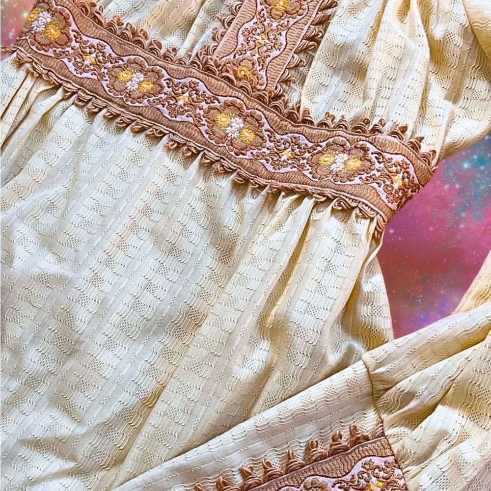 Black Label 1960s Gunne Sax Bohemian Cream Tan Embroidered Burlap Boho Dress